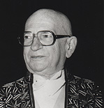 Edgar Faure, élu à l’Académie française en 1978, a prononcé le discours de réception de L. S. Senghor en 1984.