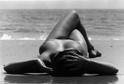 Lucien Clergue, Nu de la plage, 1971