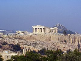 L’Europe vole enfin au secours de la Grèce, mais l’Acropole a tremblé sur ses bases.