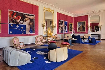 Exposition  4 siècles de  création, le château de Versailles raconte le mobilier national , 2011