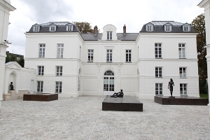 Le château Buchillot à Boulogne accueille l’atelier et l’oeuvre de Paul Belmondo