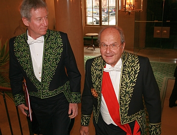 Régis Wargnier et Marc Ladreit de Lacharrière, cérémonie d’installation de Régis Wargnier au sein de l’Académie des beaux-arts, 1er février 2012