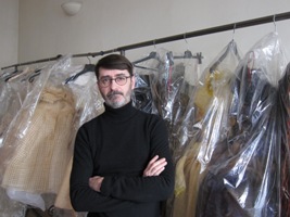 Franck Sorbier a reçu l’équipe de Canal Académie dans son atelier en mars 2012