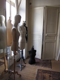 L’atelier de couture de Franck Sorbier est un havre de créativité