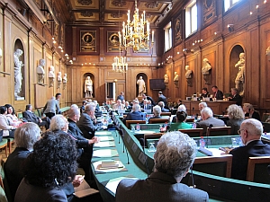 Séance commune entre l’Académie des sciences morales et politiques et l’Académie roumaine en Grande salle des séances de l’Institut de France, 10 juin 2013